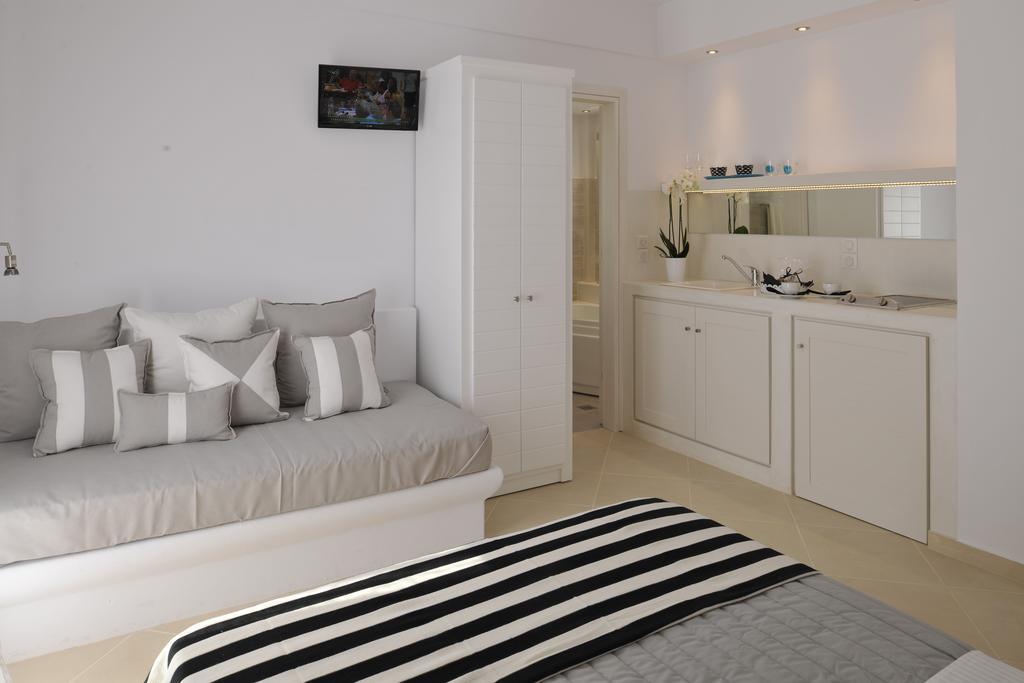 Romantica Suites Науса Стая снимка